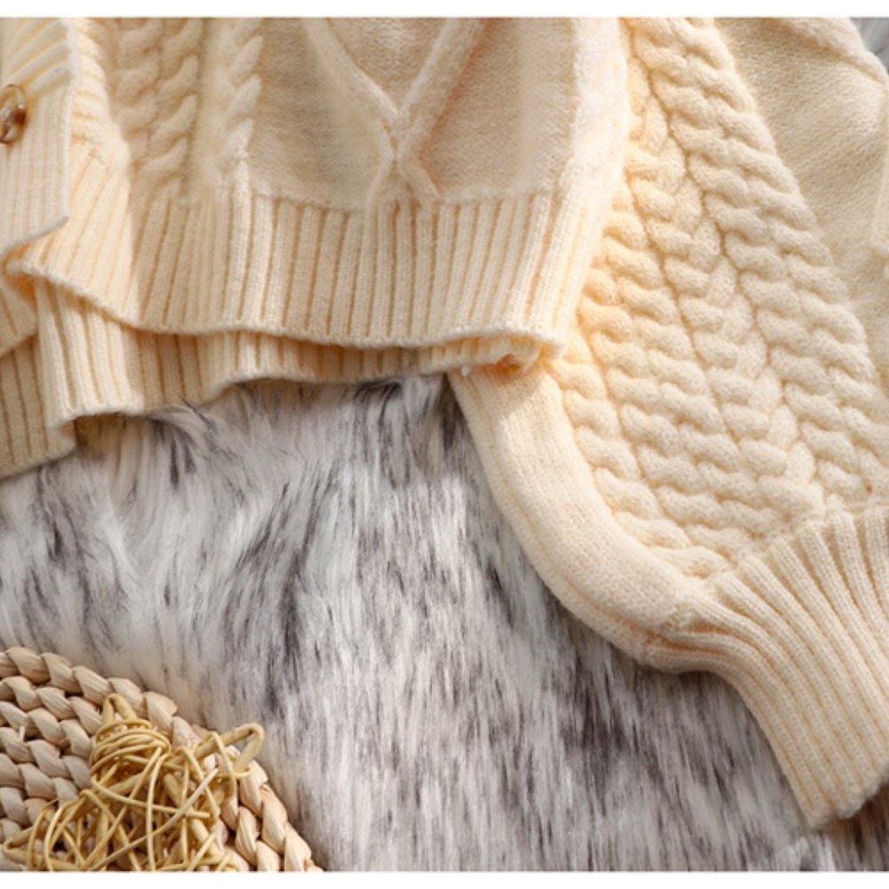 Cable Knit loose fit Cropped Cardigan - Picture 8 of 8